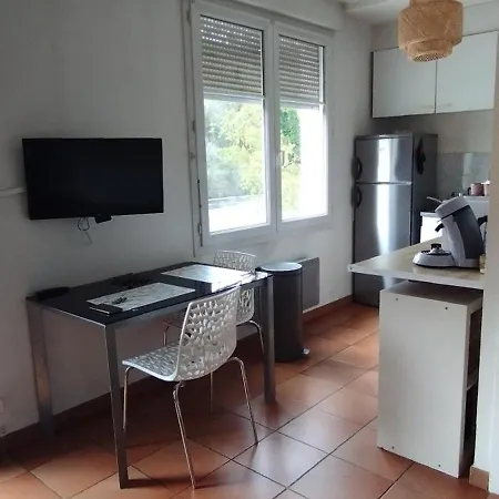 Апартаменты Le Petit Valentre Каор